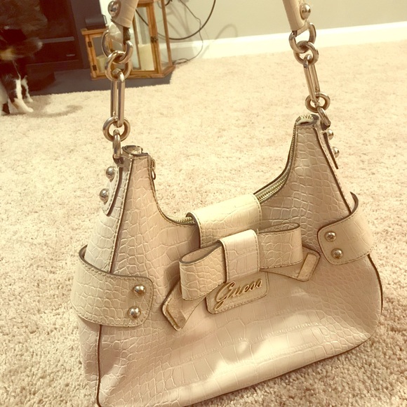 Guess Bone Faux Alligator Purse - Picture 1 of 8